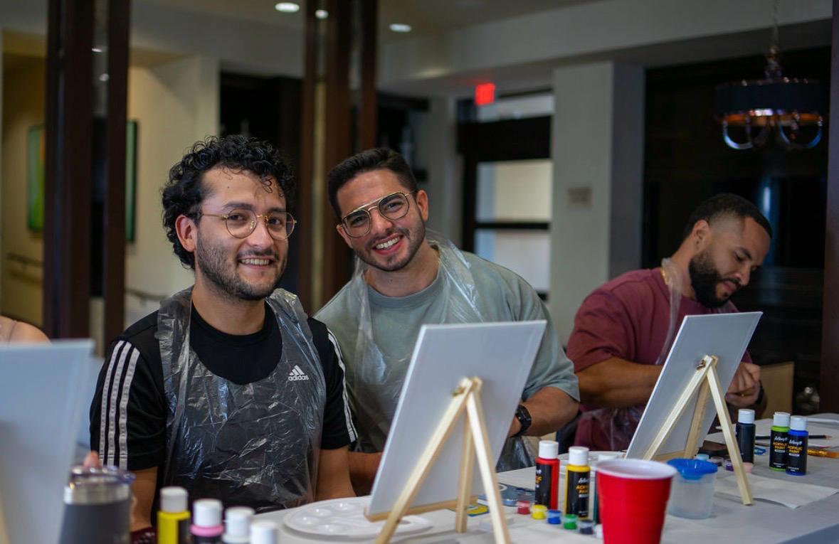 Amigos sonriendo
